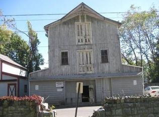 17 Jefferson St, Newton, NJ 07860