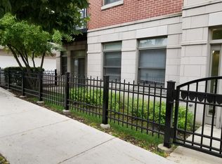 757 W 14th Pl APT 1A, Chicago, IL 60607