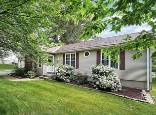 35 Lafond Dr, Chicopee, MA 01020