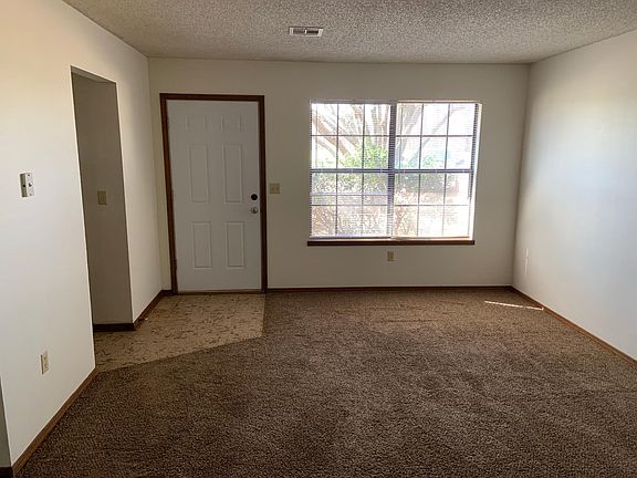 2nd image of 517 N Main St APT 7