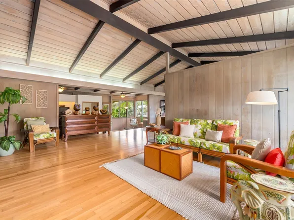 4495 Aliikoa St, Honolulu, HI 96821