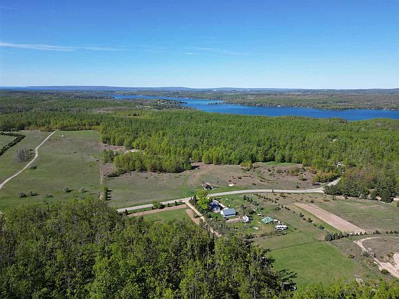 2nd image of 2449 Erickson Rd