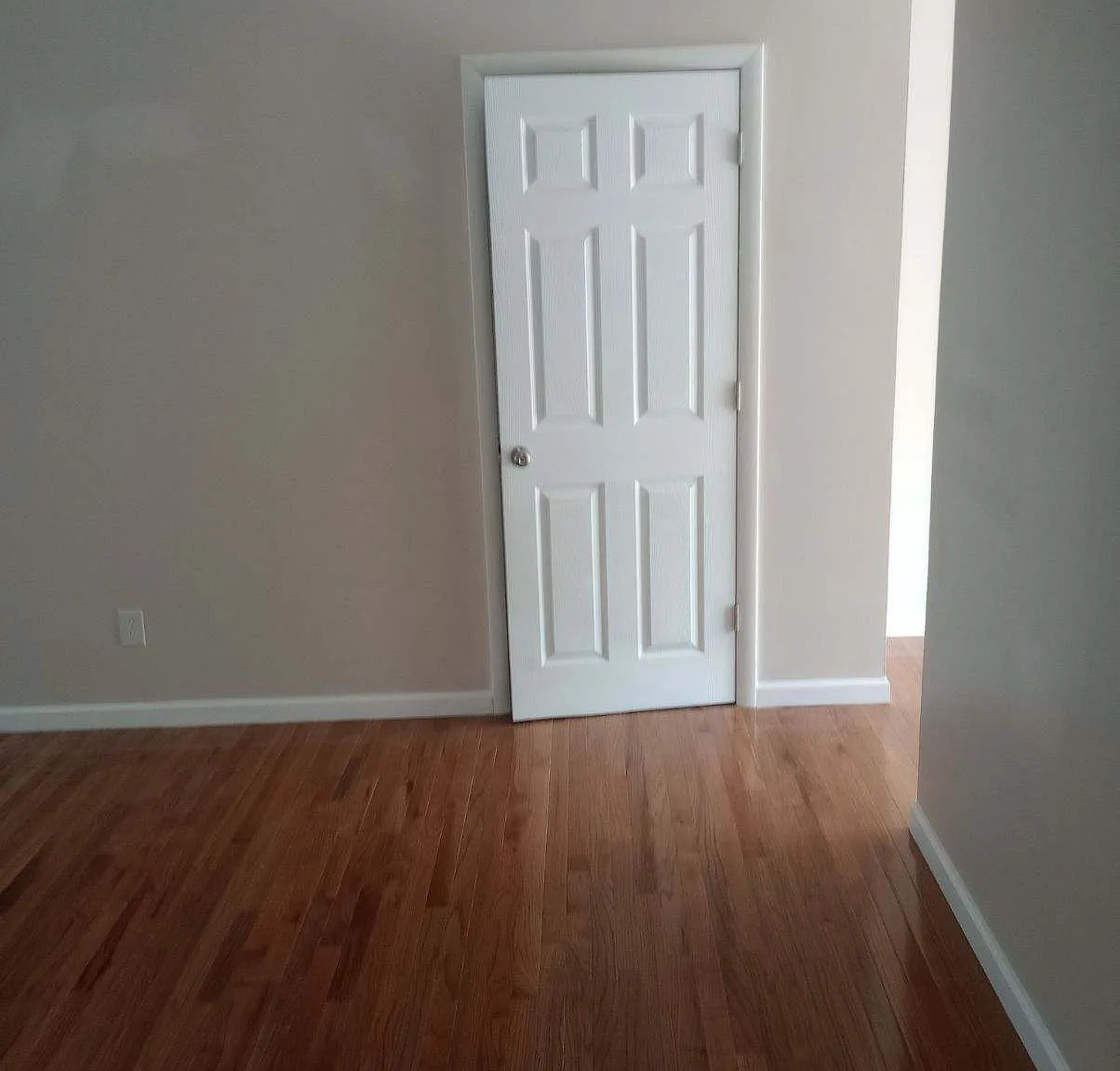 106 Terrace Ct — Photo 4