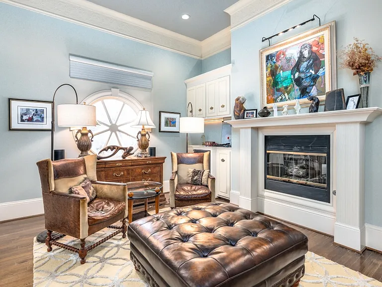 Master bedroom sitting area