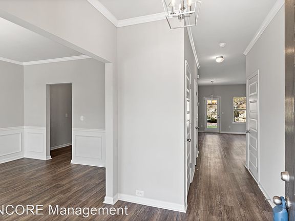 5th image of 2561 Bear Mountain St