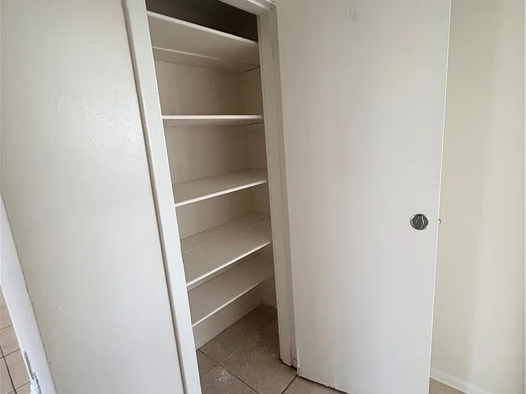 1742 Maple Dr — Photo 7
