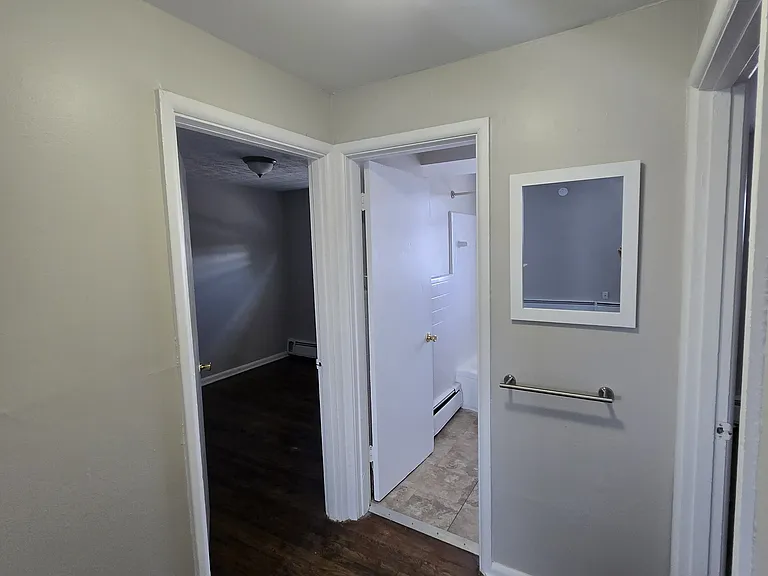 4720 Ridge Ave #6 — Photo 8