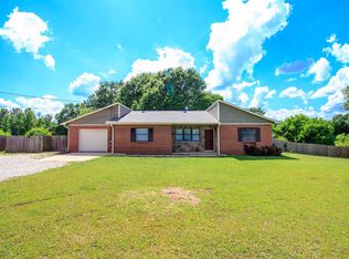 20 Nail Dr, McDonough, GA
