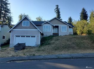 1615 Maple Valley Dr, Centralia, WA 98531