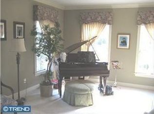 51 Arabian Way, Holland, PA 18966