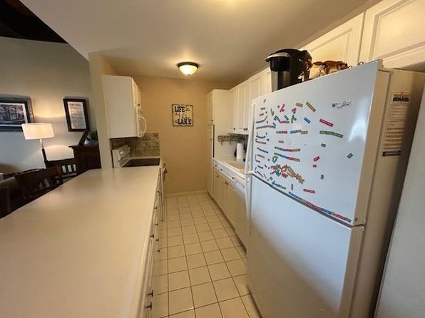 34 Fairway Dr #34, Sunapee, NH 03782