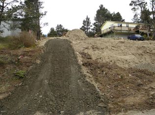 2801 NW Bayshore Loop, Waldport, OR 97394