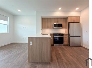 821 Stevens Ave, Solana Beach, CA 92075