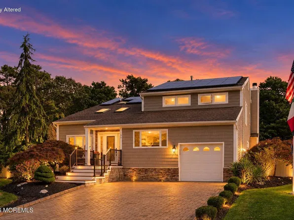 99 Oak Glen Road, Toms River, NJ 08753