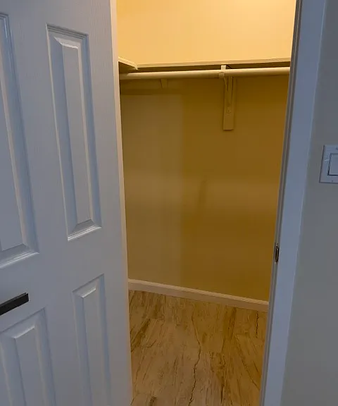 1120 S Hazelton Ln — Photo 16