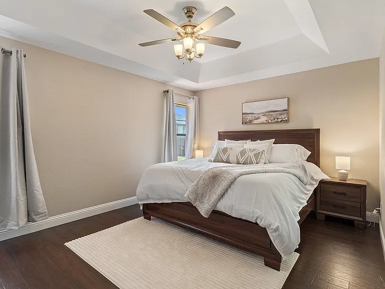 19 Alamosa Dr — Photo 4