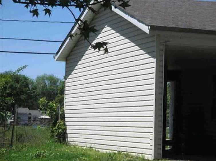 2nd image of 2813 National Ave