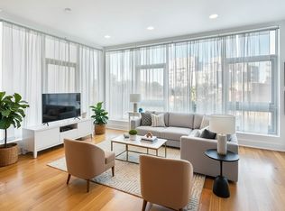 128 Newton St APT 2B, Brooklyn, NY 11222