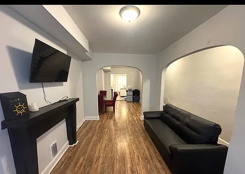 2039 Sinclair Ln Photo 1