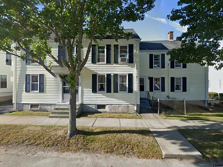 27 Oliver St #2 — Photo 1