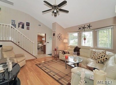 3rd image of 3006 Rhode Island Ave