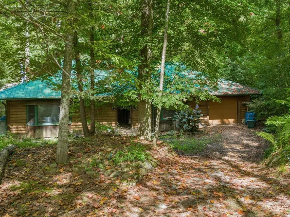 4503 E Scenic Dr, Gatlinburg, TN 37738