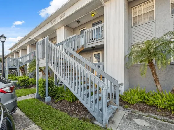 4821 W McElroy Ave #D210, Tampa, FL 33611