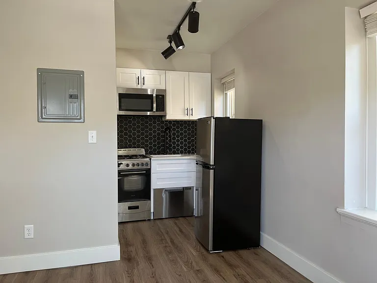 The Dempsey — Photo 8