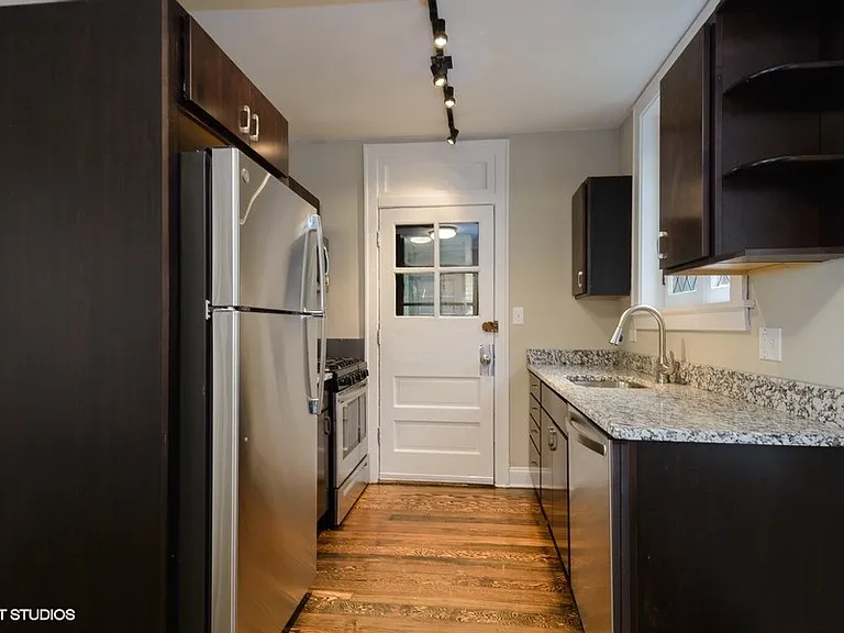 4443 N Wolcott Ave #1W — Photo 4