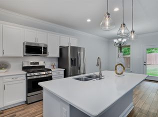 50 Crowder Dr, Benton, LA 71006