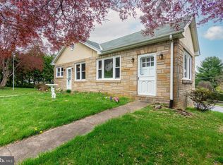 1002 Crestview Ave, Reading, PA 19607