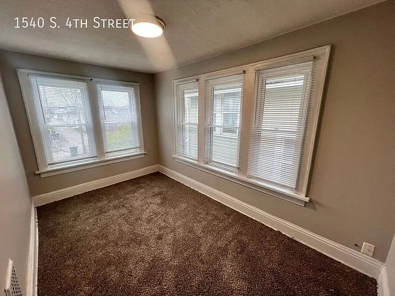 1540 S 4th St — Photo 8