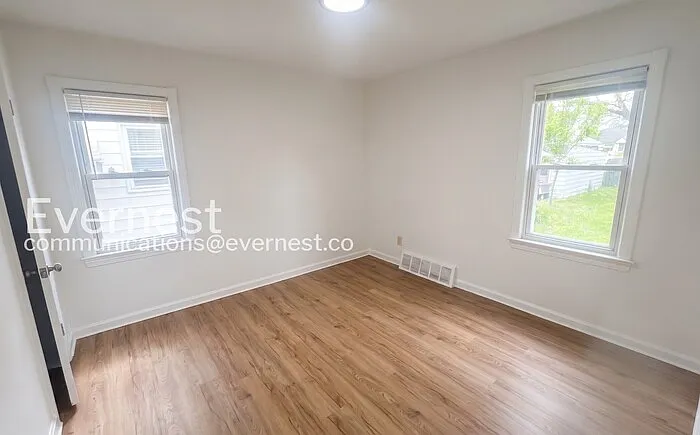 20600 Watson Rd — Photo 12