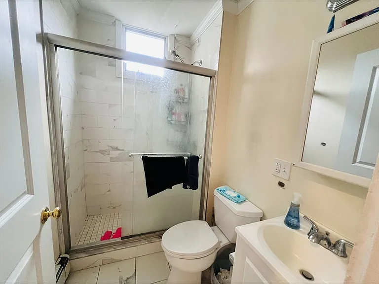 181 Erie St #6 — Photo 5