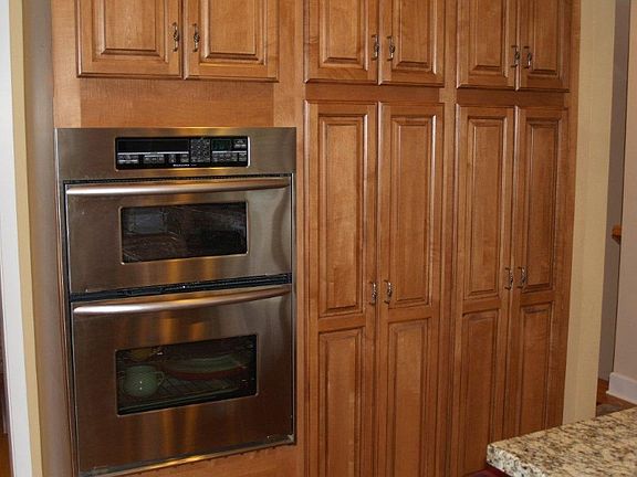 Pantry / wall oven cominbation