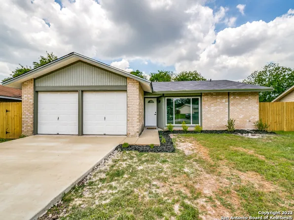 935 SADDLEBROOK DR, San Antonio, TX 78245