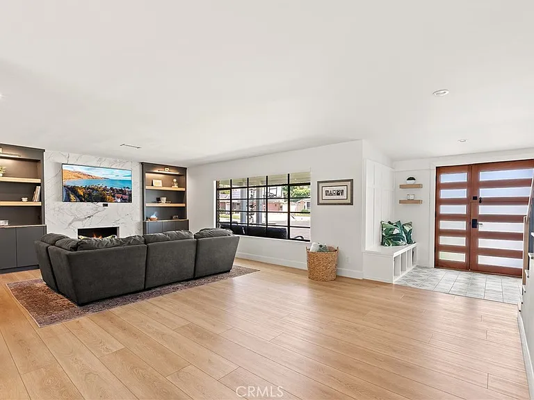 24701 Nympha Dr — Photo 5