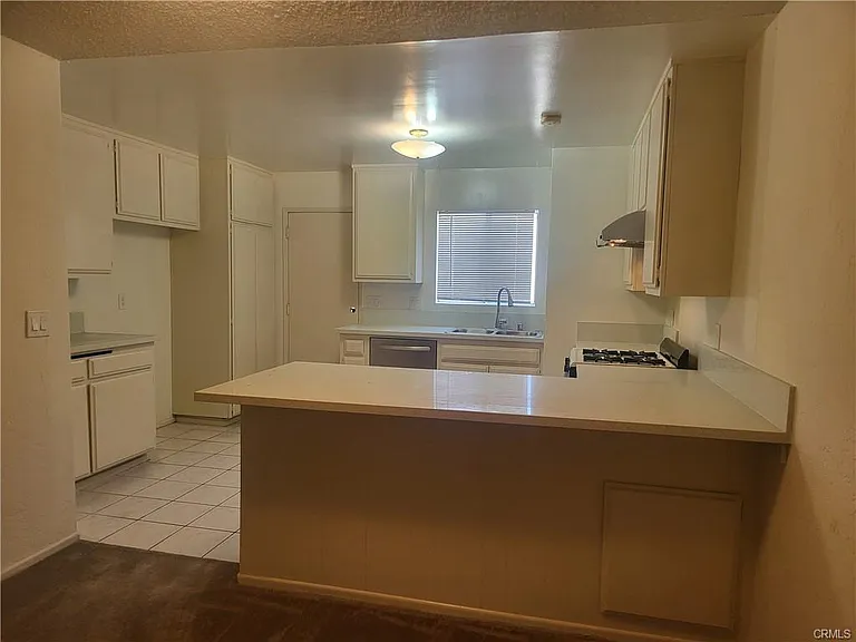 425 E Mission Rd #C — Photo 5