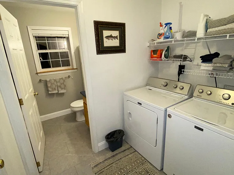 424 Main St — Photo 16