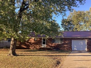 611 Magnolia St, Siloam Springs, AR 72761