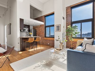 320 W 2nd St APT 502, South Boston, MA, 02127