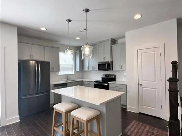 1890 Plainsboro Dr, Lithonia, GA 30058
