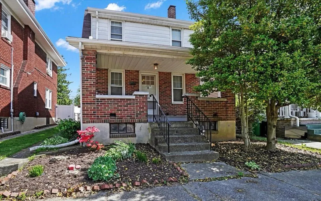 Edison St, York — Photo 1