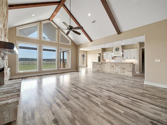 3rd image of 399 Fm 1696 Rd W