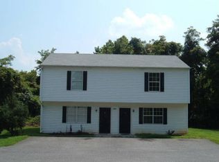 2325 Old Forest Rd #B, Lynchburg, VA 24501