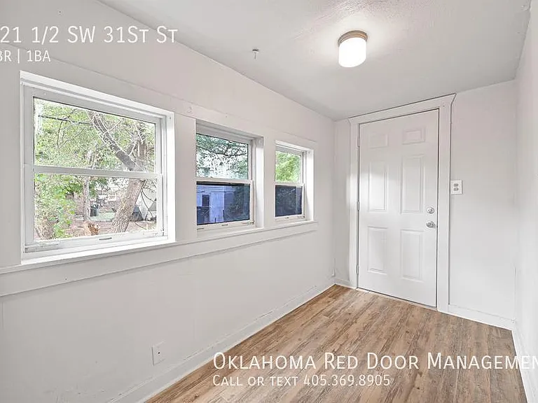 821 1/2 SW 31st St — Photo 7