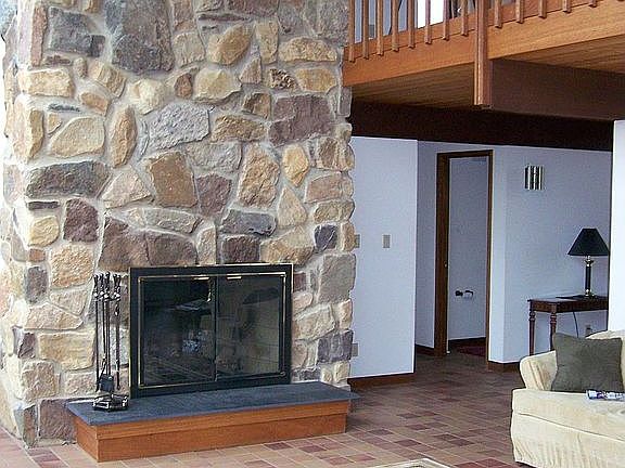 Great room into foyer