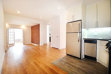 Rented by Uptown Flats LLC