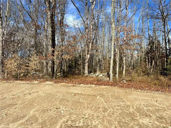 9 Red Maple Dr, Charlestown, RI 02813