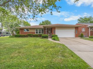 30064 Bentley St, Livonia, MI 48154